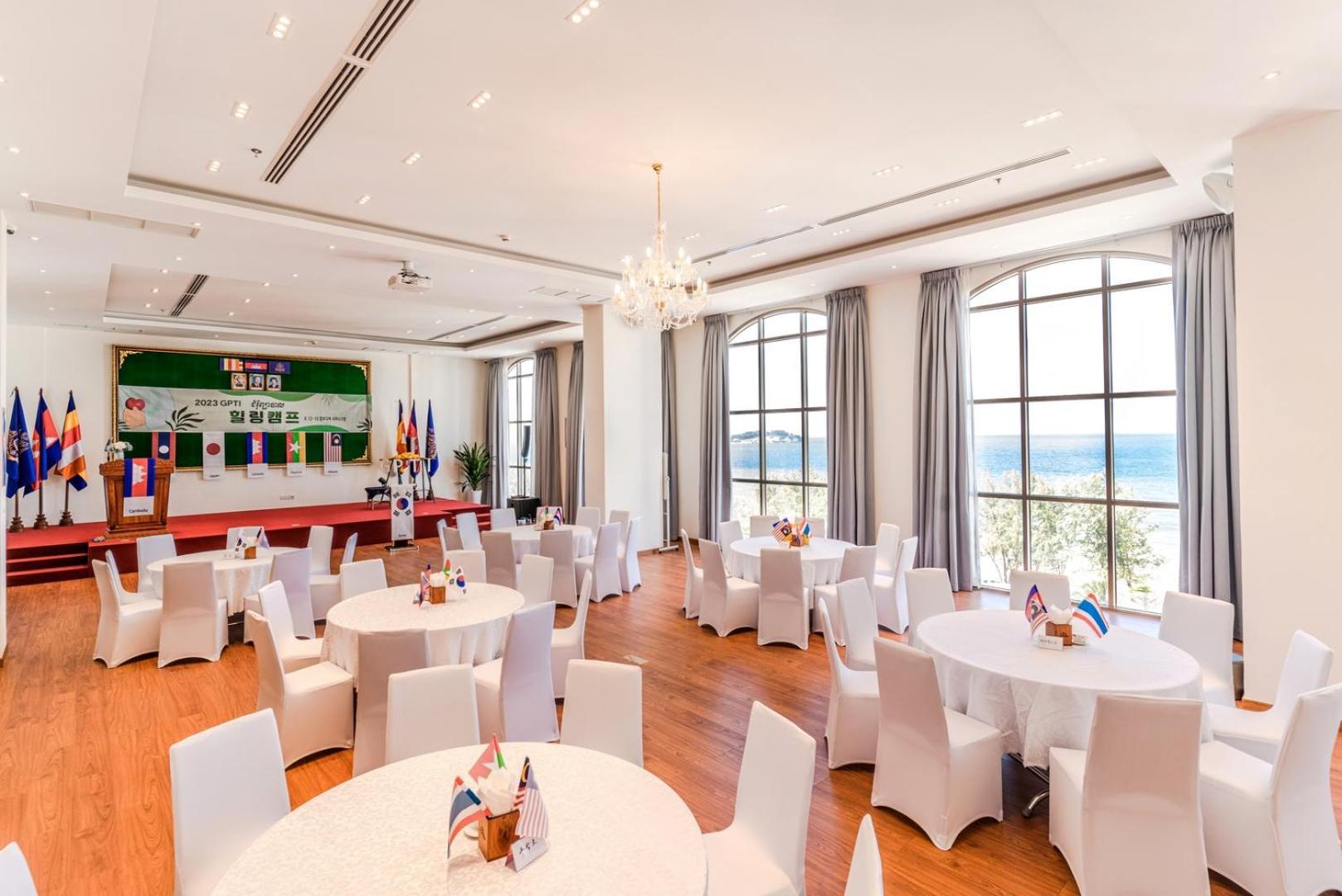 Sea Breeze Hotel & Villa Σίχανουκβιλ Εξωτερικό φωτογραφία